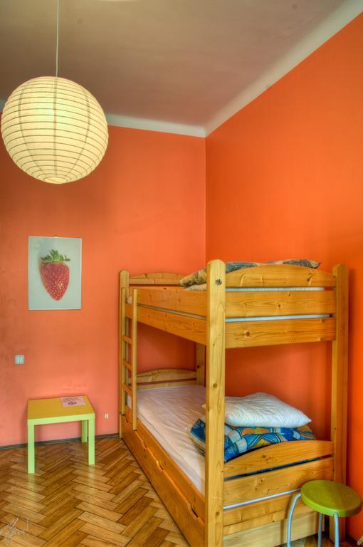 Tutti Frutti Hostel Краков Экстерьер фото