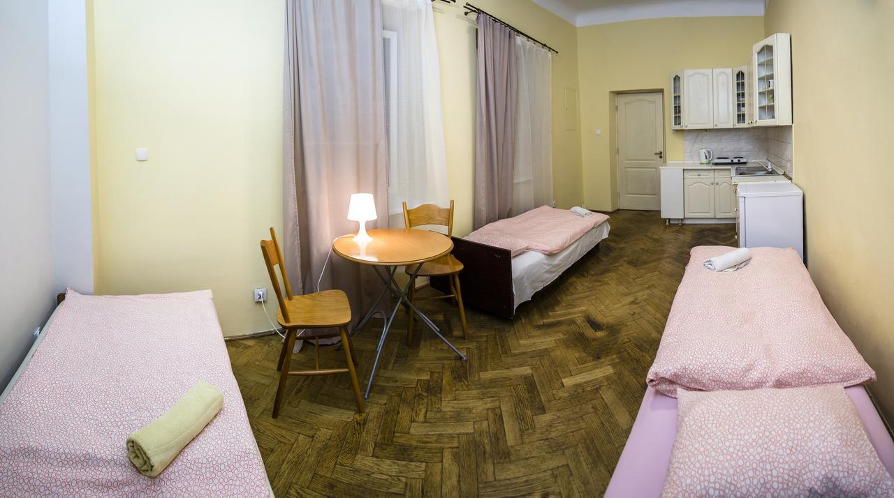 Tutti Frutti Hostel Краков Экстерьер фото
