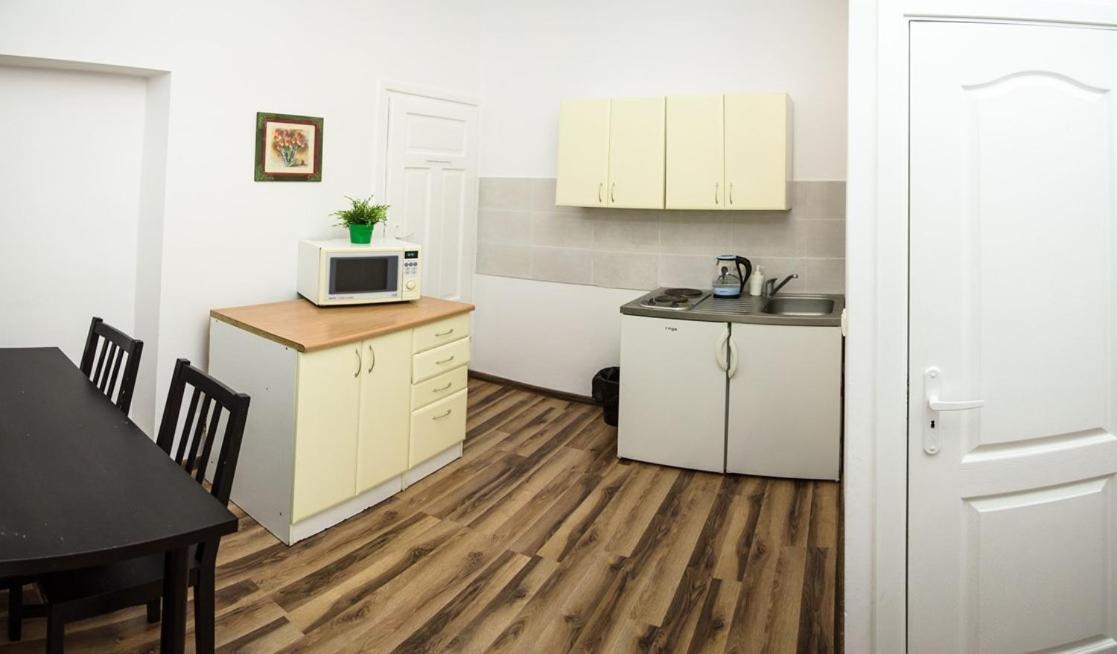 Tutti Frutti Hostel Краков Экстерьер фото