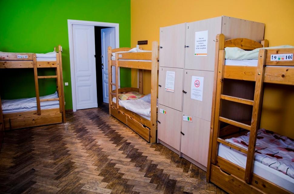 Tutti Frutti Hostel Краков Экстерьер фото