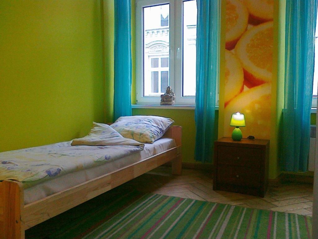 Tutti Frutti Hostel Краков Экстерьер фото